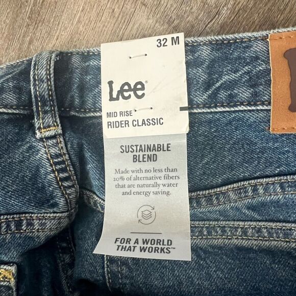Lee Premium Women's Classic Ride Jean- Size 32 - Picture 4 of 7